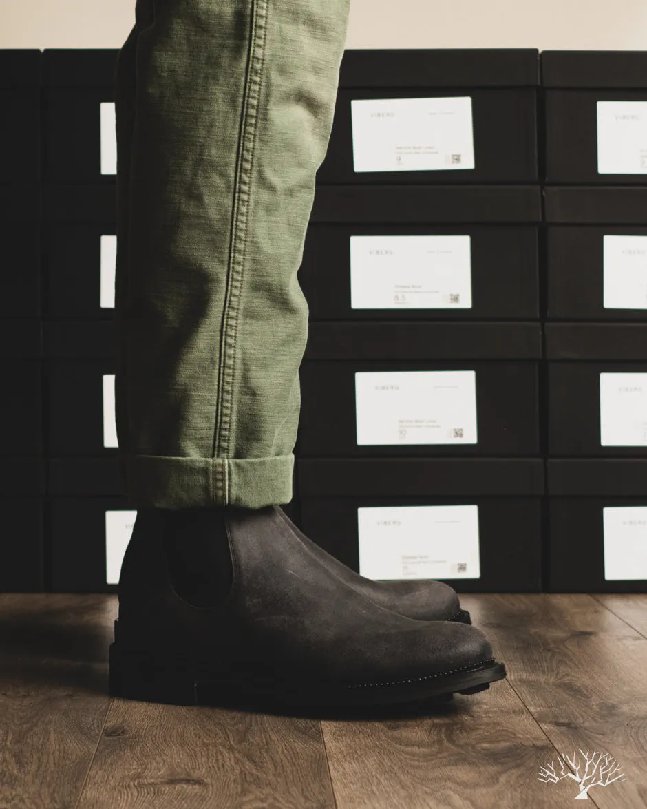 Chelsea Boot - Charcoal Waxy Commander - 2030